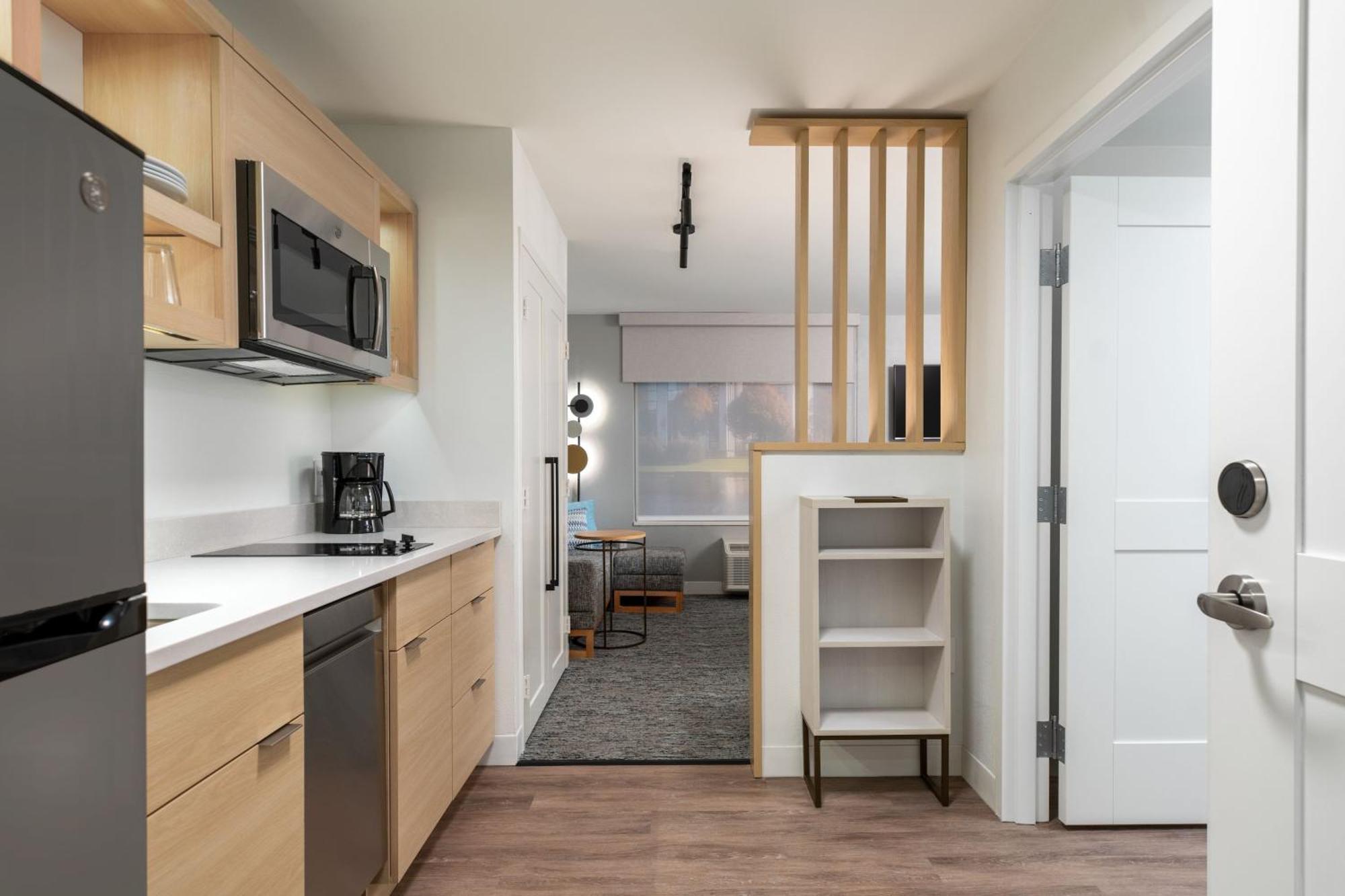Towneplace Suites By Marriott Coeur D'Alene Bagian luar foto