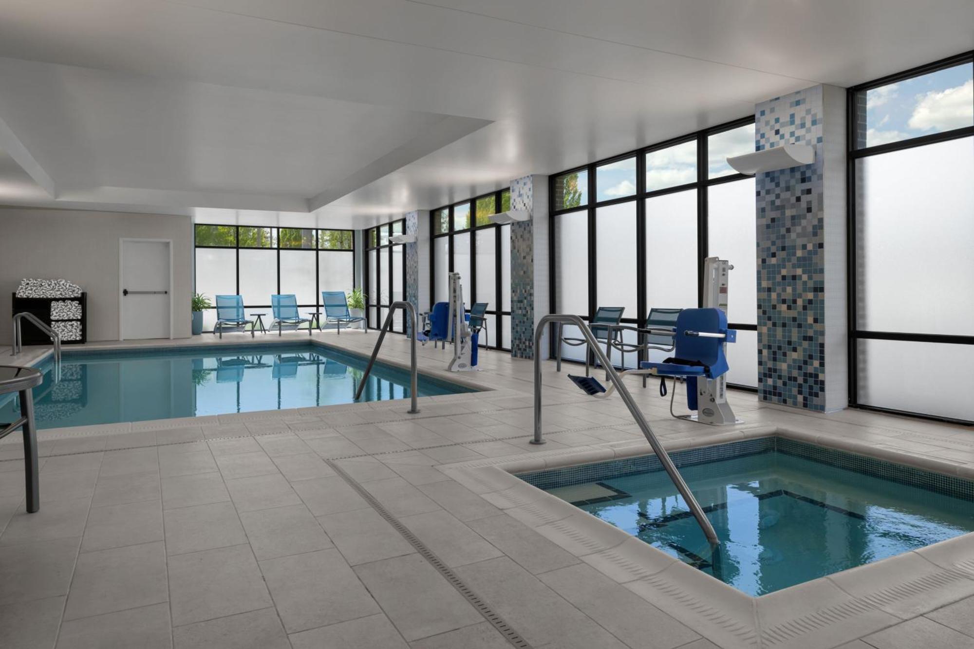 Towneplace Suites By Marriott Coeur D'Alene Bagian luar foto