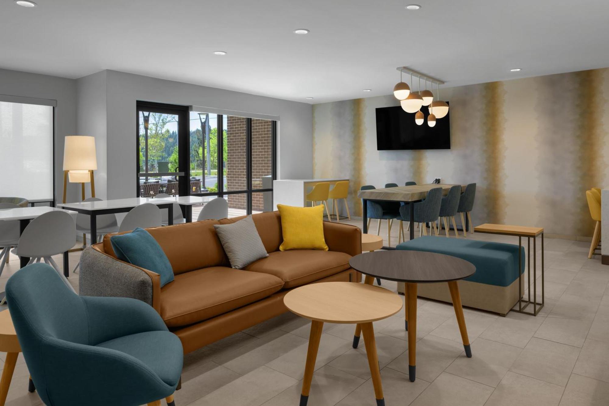 Towneplace Suites By Marriott Coeur D'Alene Bagian luar foto