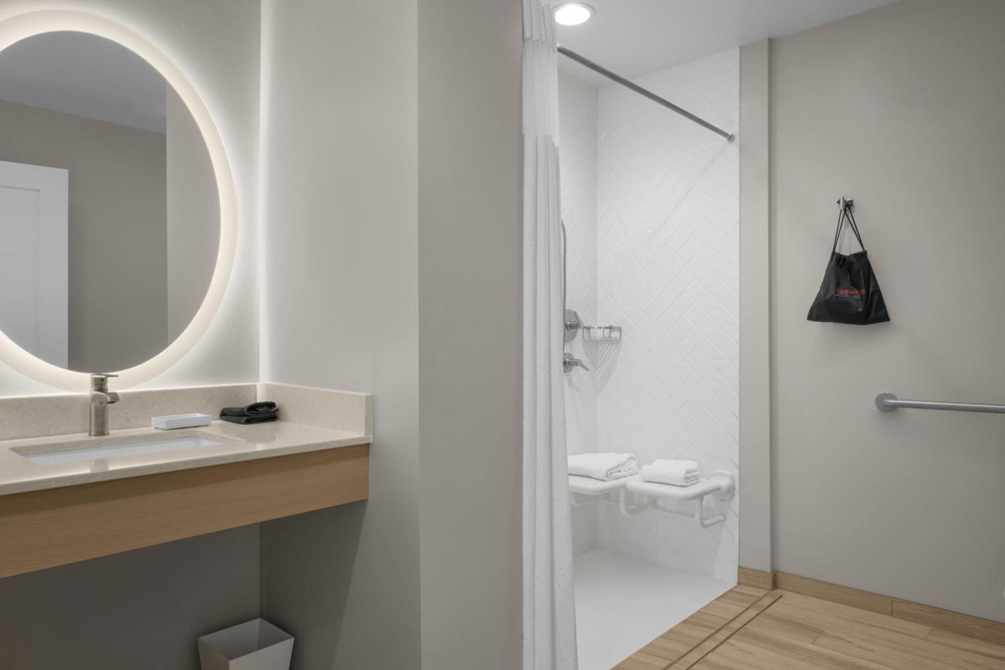 Towneplace Suites By Marriott Coeur D'Alene Bagian luar foto