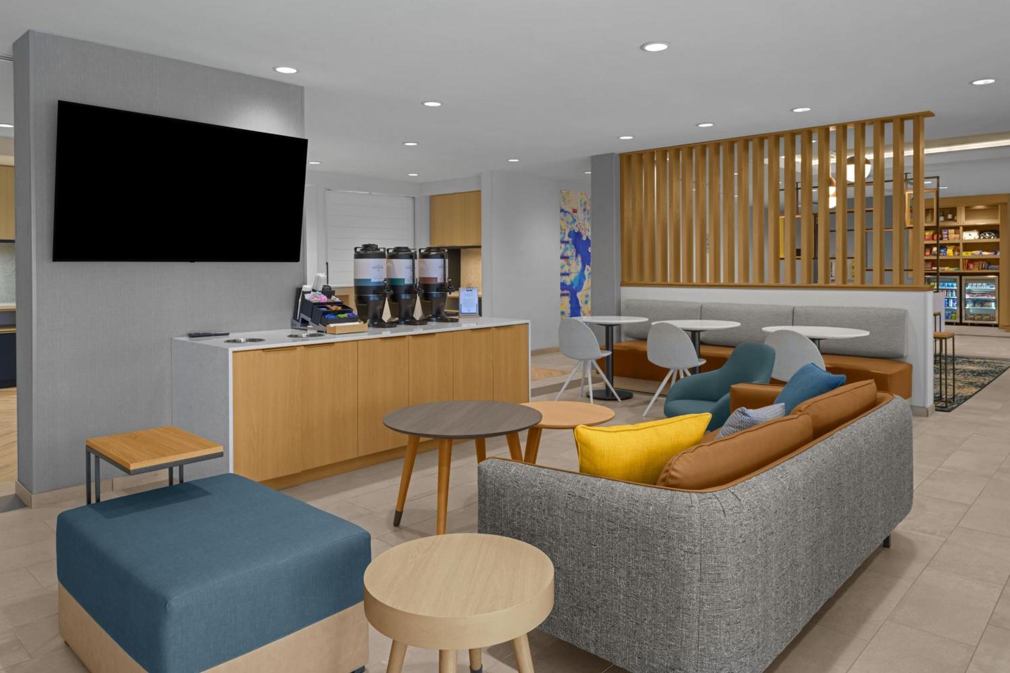 Towneplace Suites By Marriott Coeur D'Alene Bagian luar foto